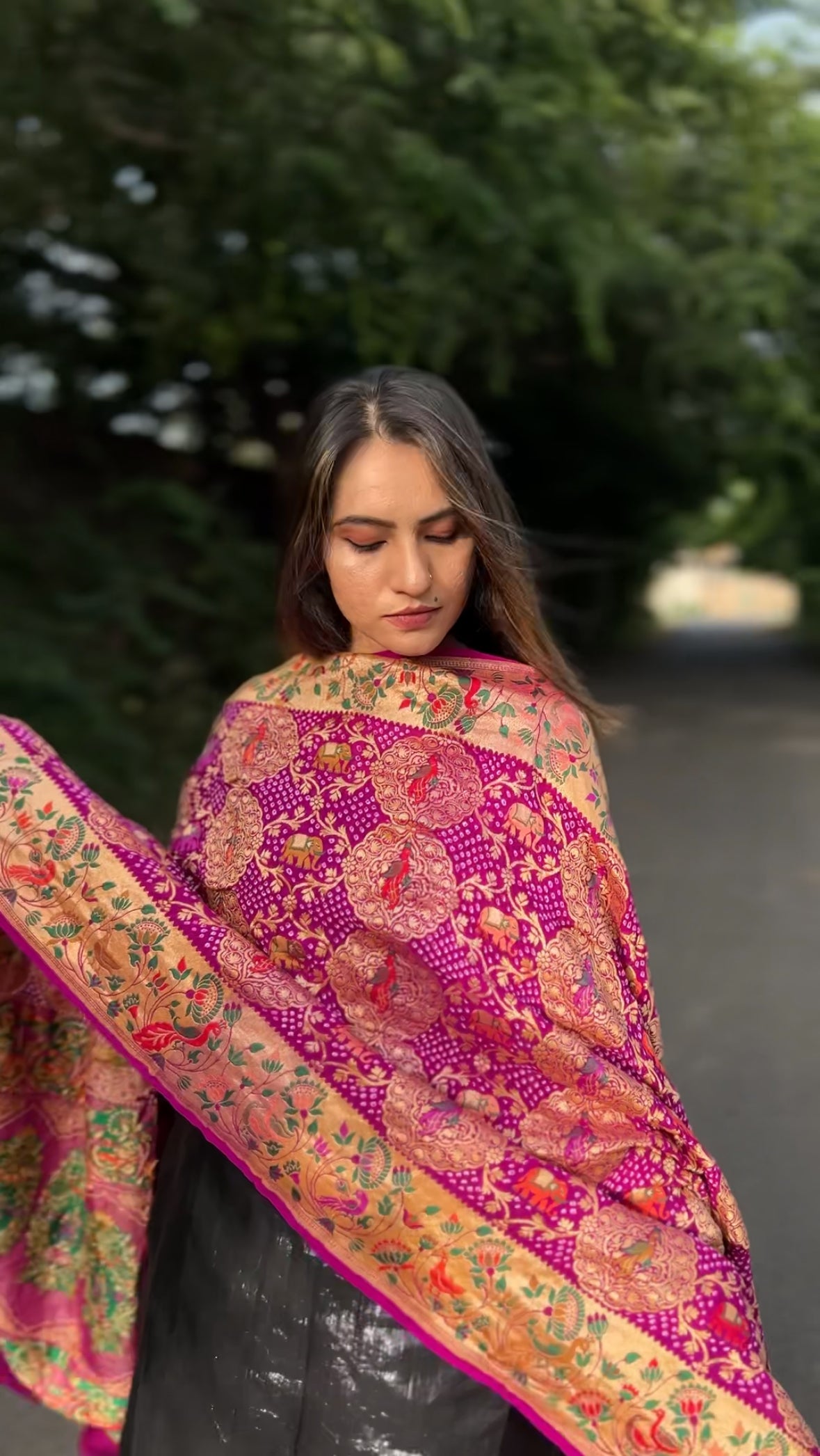 Pink Zari Bandhani Shikargah Meenakari Dupatta