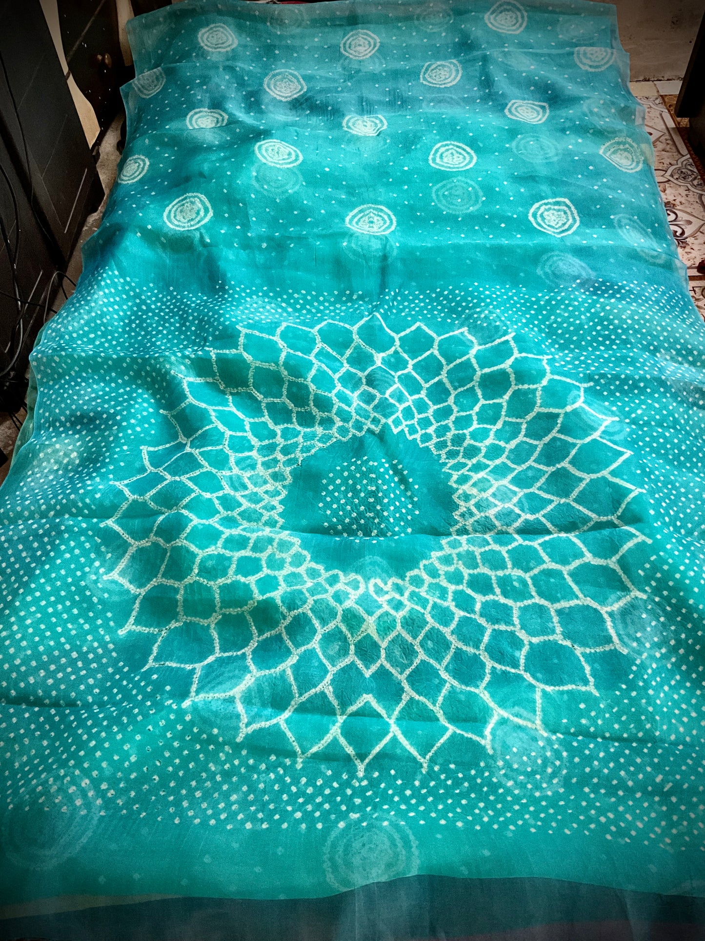 Seaside combination Pure Organza Silk Bandhani Saree