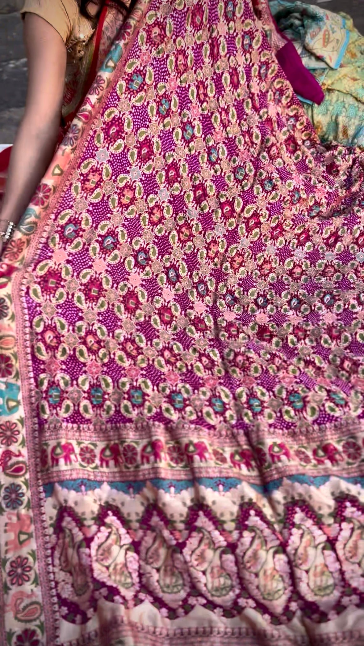 Magenta shade Handloom Meenakari Bandhani Dupatta