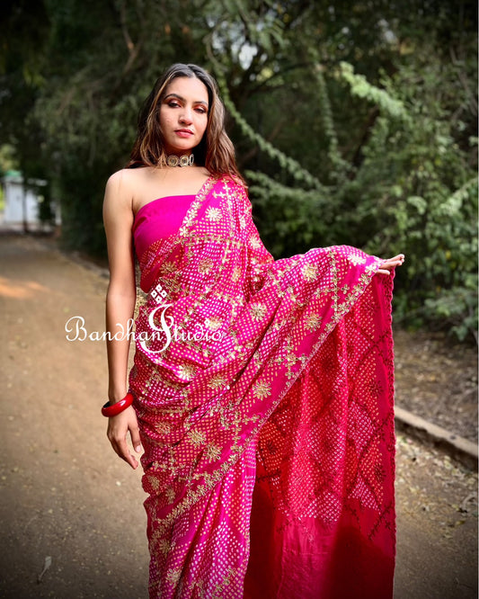 Fuschia pink Royal Gotapati Bandhani Sari