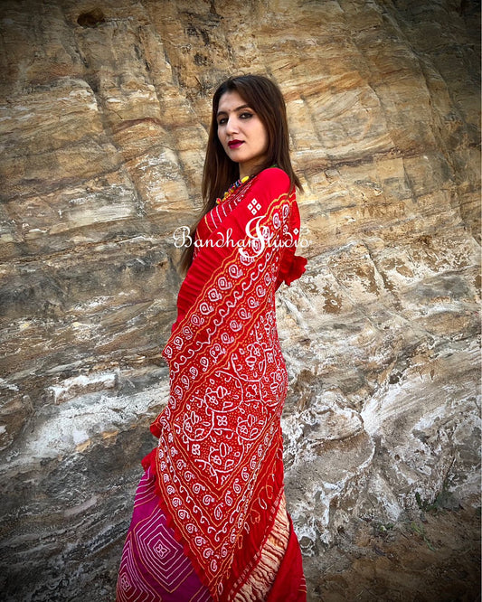 Fuschia-Pink and Coral Ombré Shikari Bandhani Saree