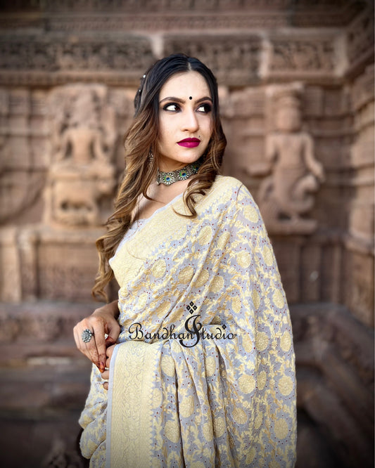 Light Grey Banarasi Bandhani red dots saree