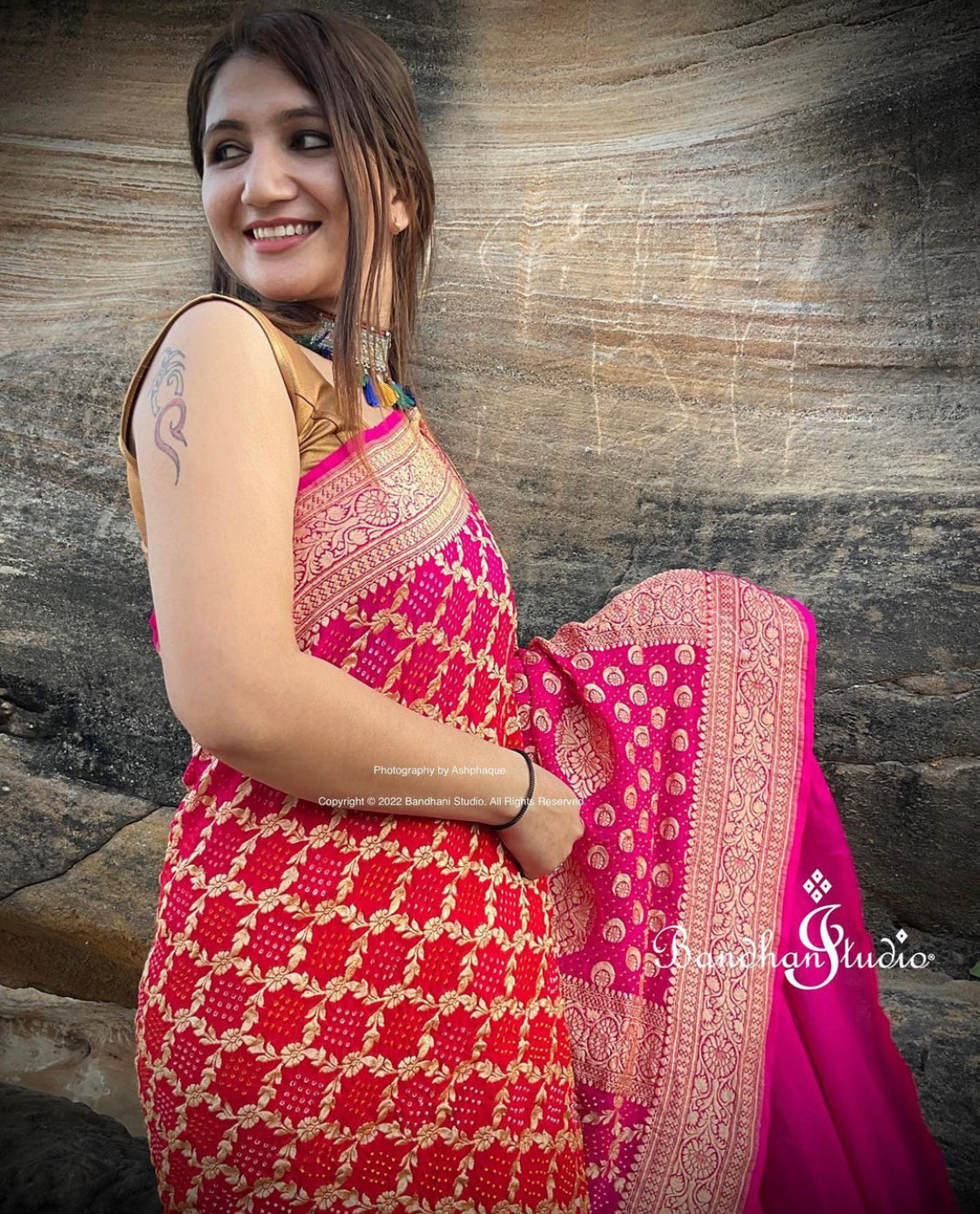 Pink and Coral ombré pure Khadi georgette Banarasi Bandhani Saree