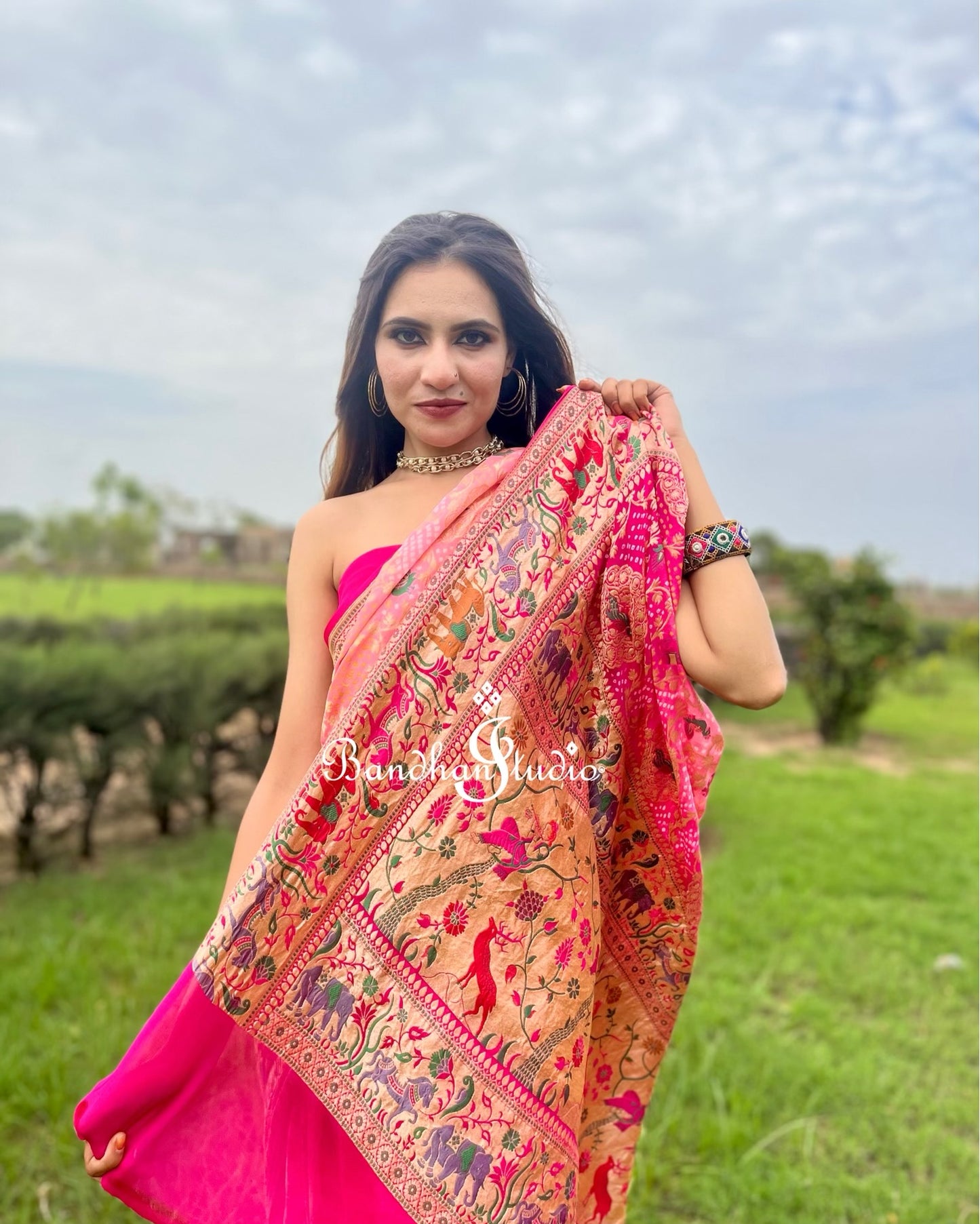Pink and Peach Shikargah Bandhani Saree