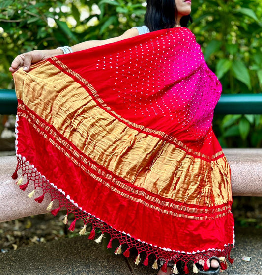 Pink and Red ombré Bandhani Saree in Silk