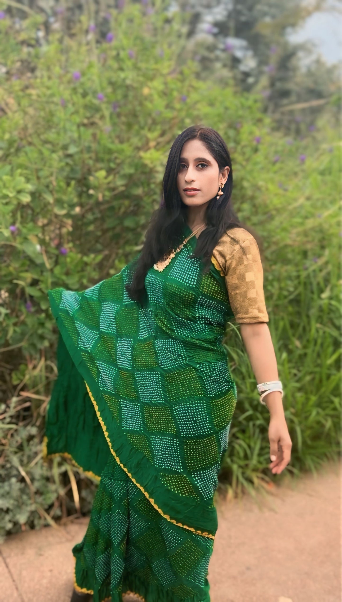 Bottle green Geometric Bandhani on silk