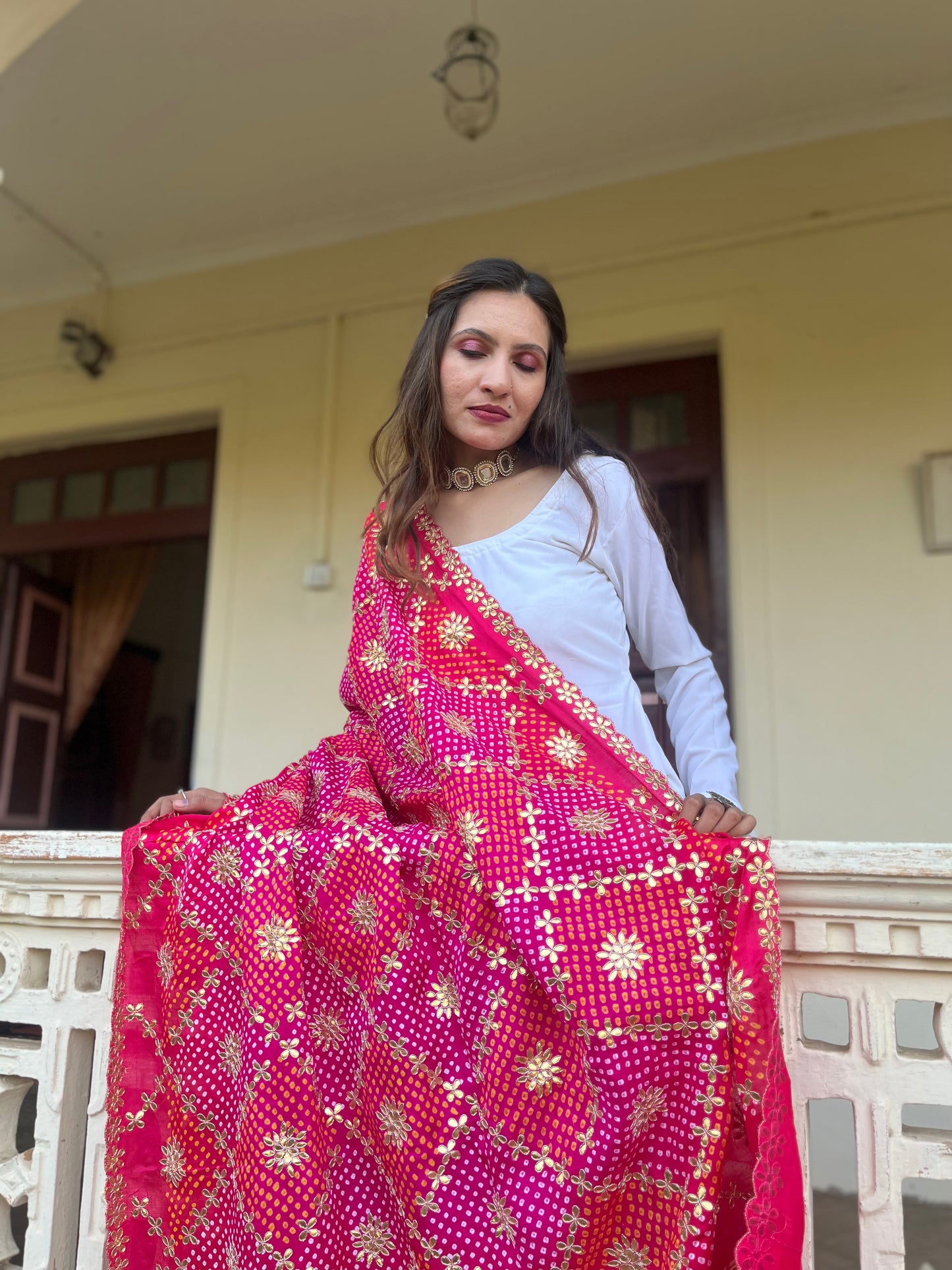 Fuschia- Pink ombré Gotapati handwork Bandhani Dupatta