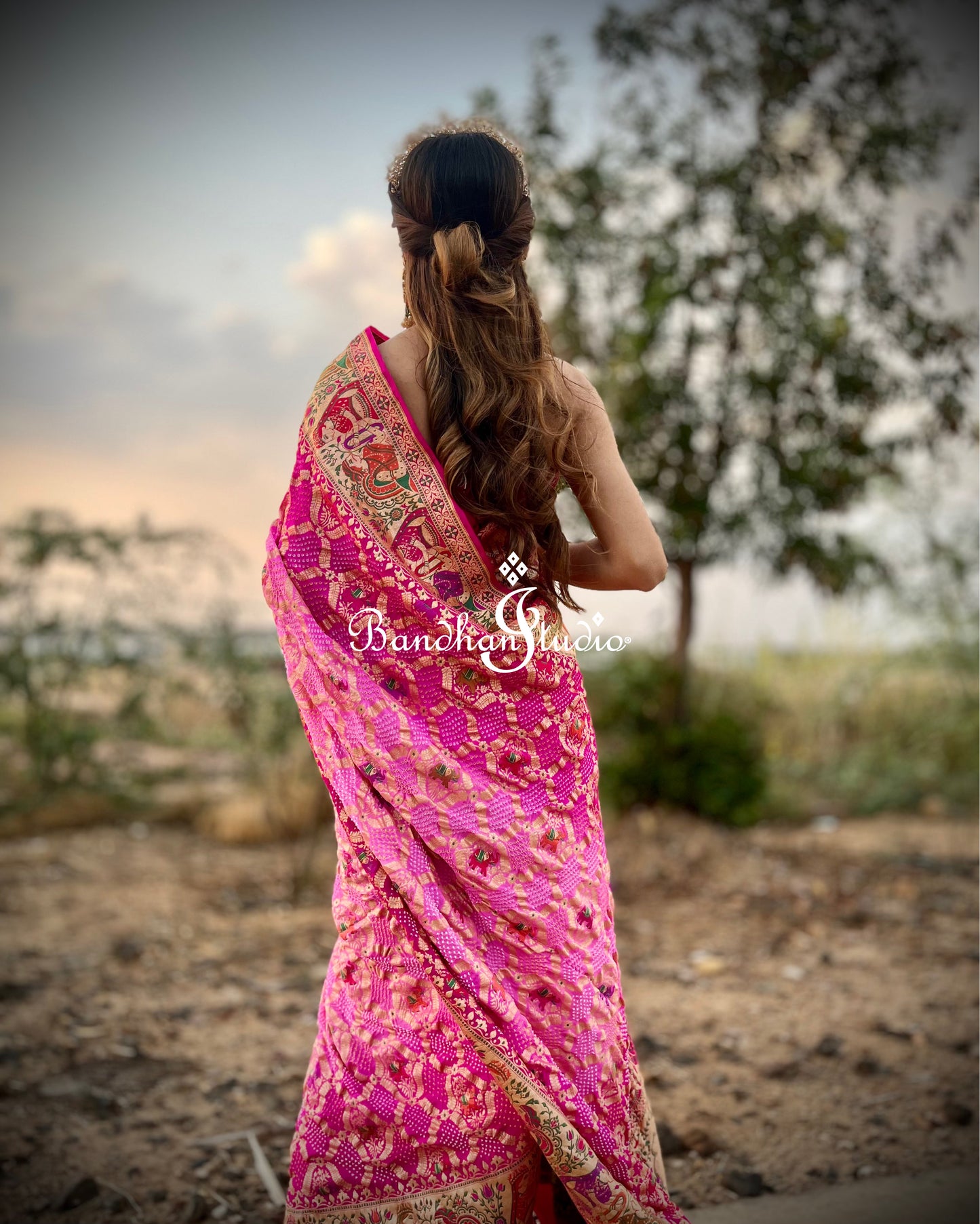 Fuschia Pink ombré Meenakari Raja-Rani Bandhani Saree