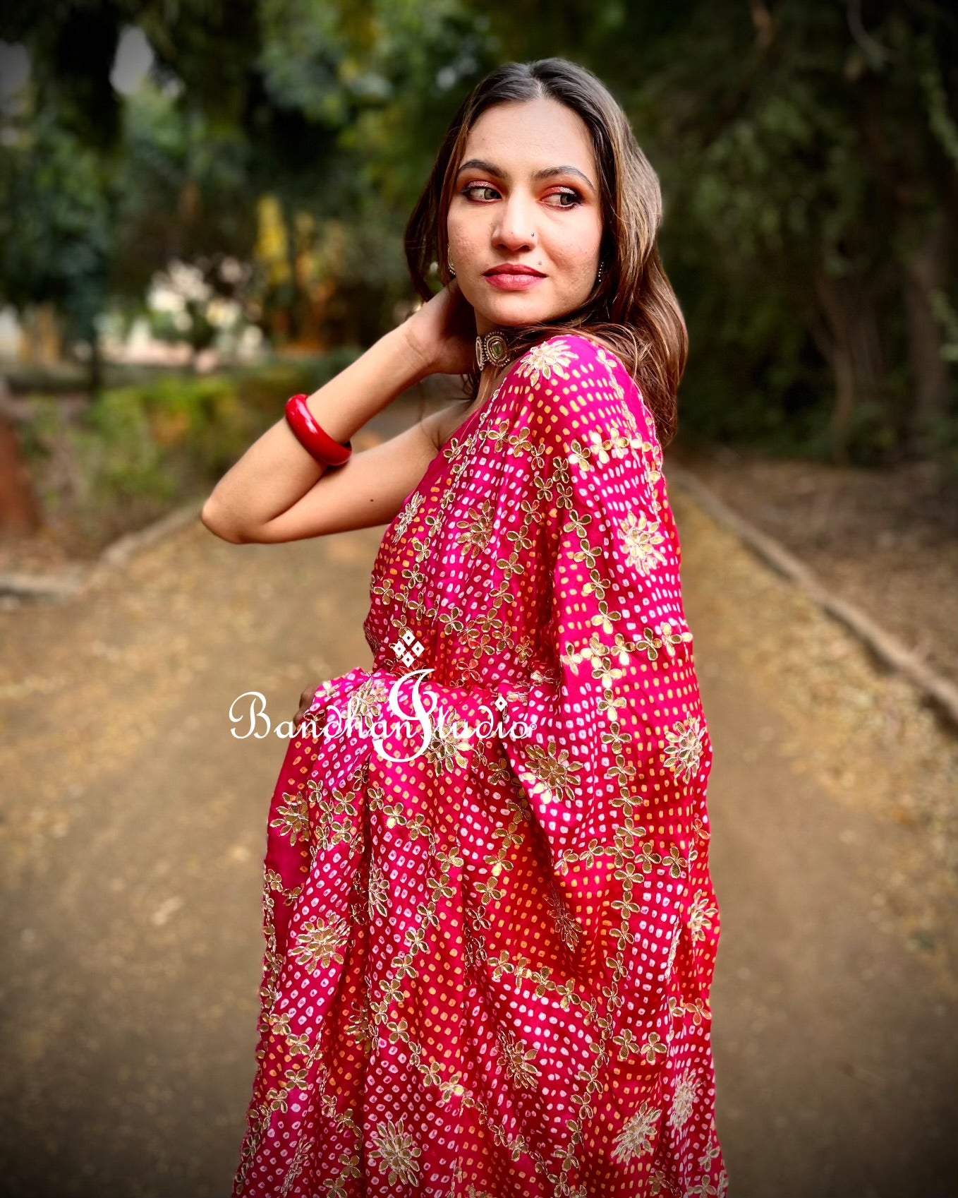 Fuschia pink Royal Gotapati Bandhani Sari