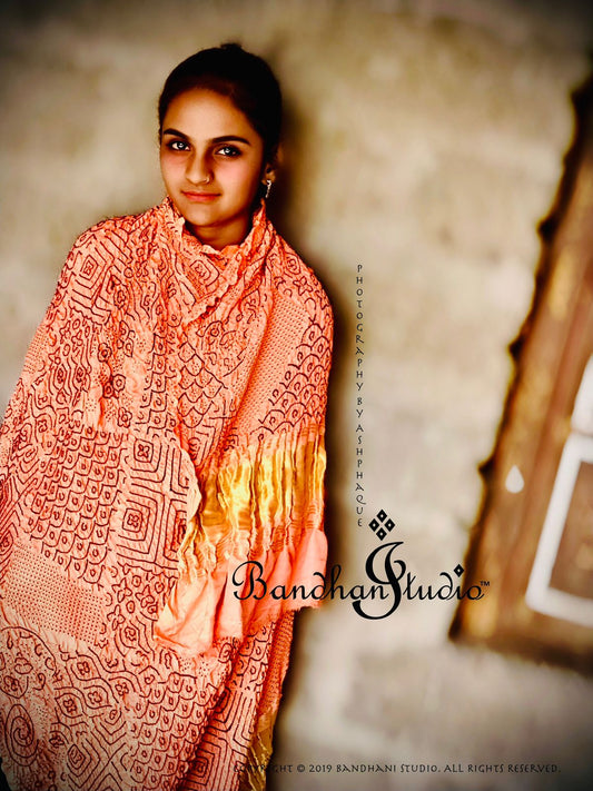 Red Bandhani dots peach shade dupatta